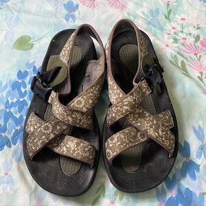 Lands End Waterproof Sandals 9